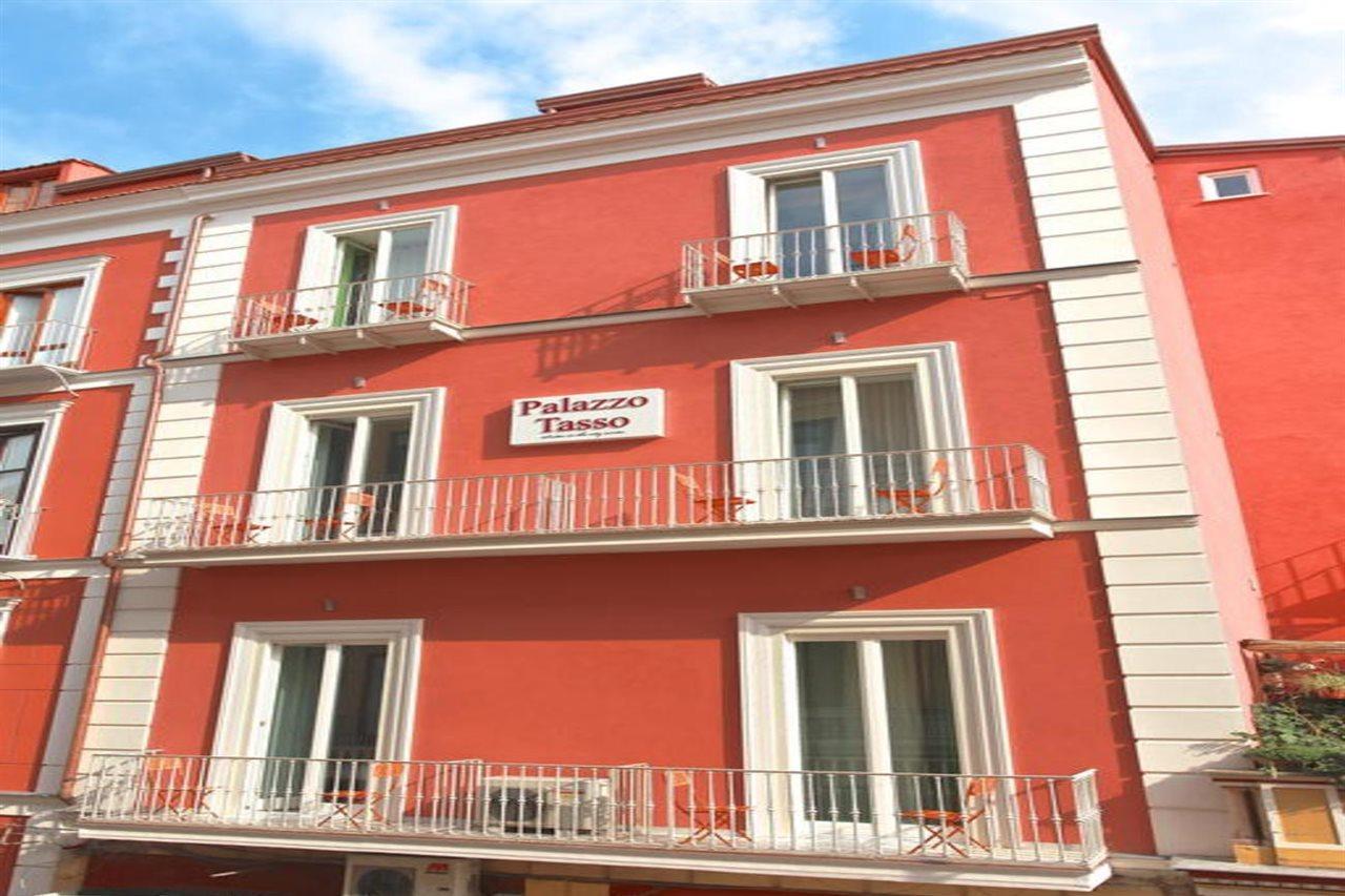 Palazzo Tasso Bed & Breakfast Sorrento Exterior photo